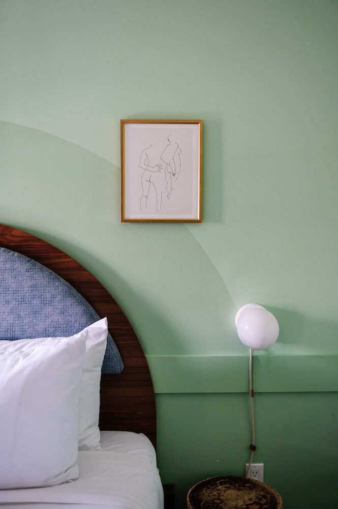 Frenchmen Hotel - photo 40