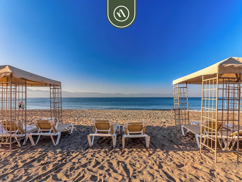 Beachfront Stay with 3 Pools Spa Gym Kids Club and Tennis — 4-Star Luxury Hotel in Puerto Vallarta, Mexico