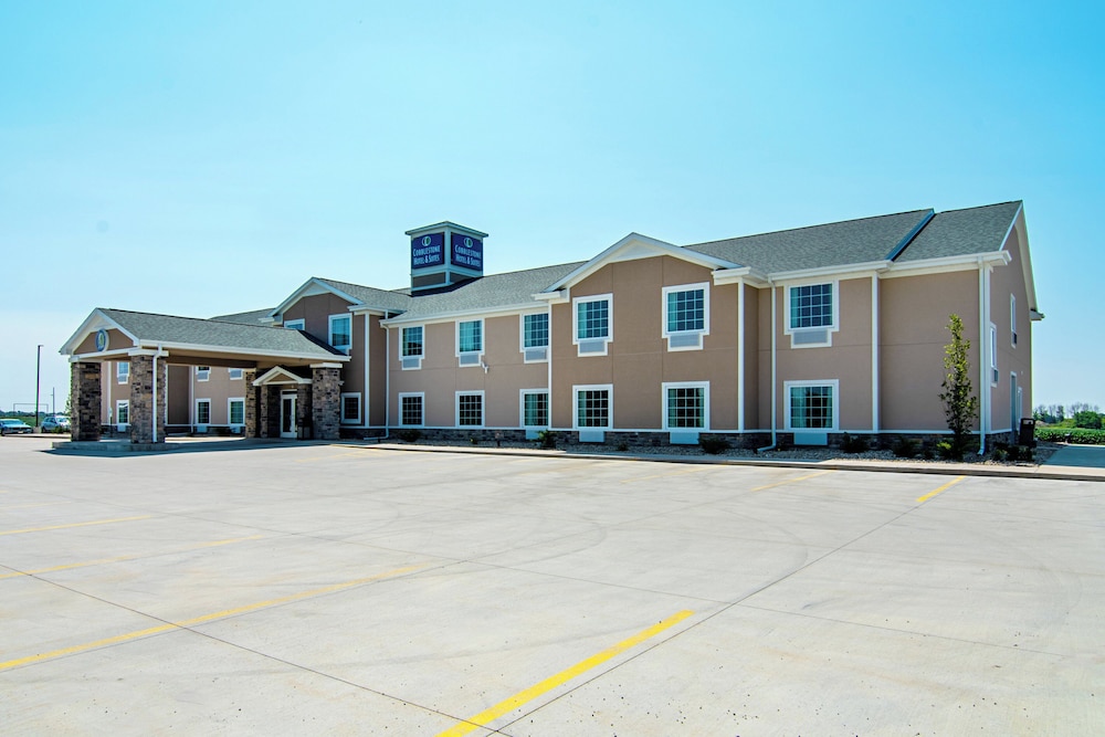 Cobblestone Hotel & Suites Paxton - photo 40
