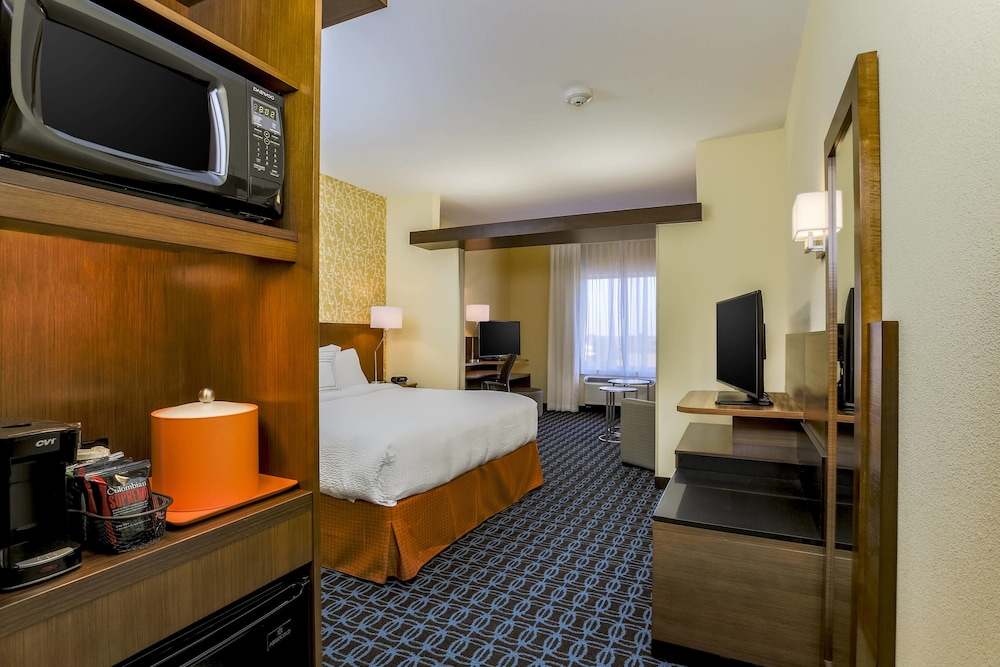 Fairfield Inn & Suites by Marriott Snyder - photo 16
