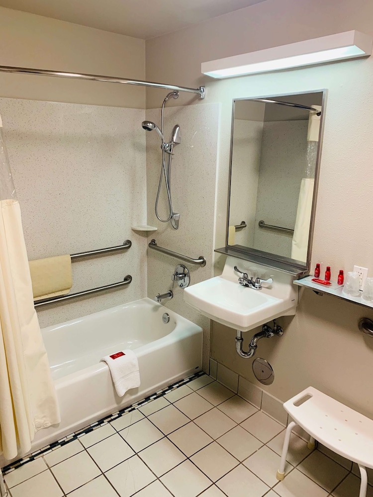 SureStay Plus Hotel by Best Western Redding - photo 18
