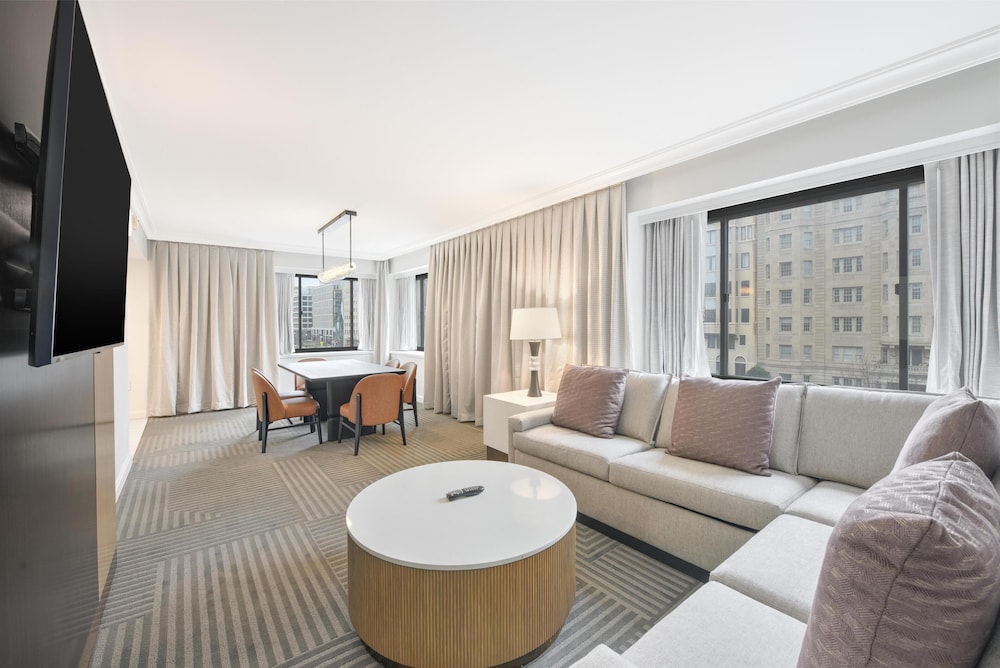 Capital Hilton - photo 60