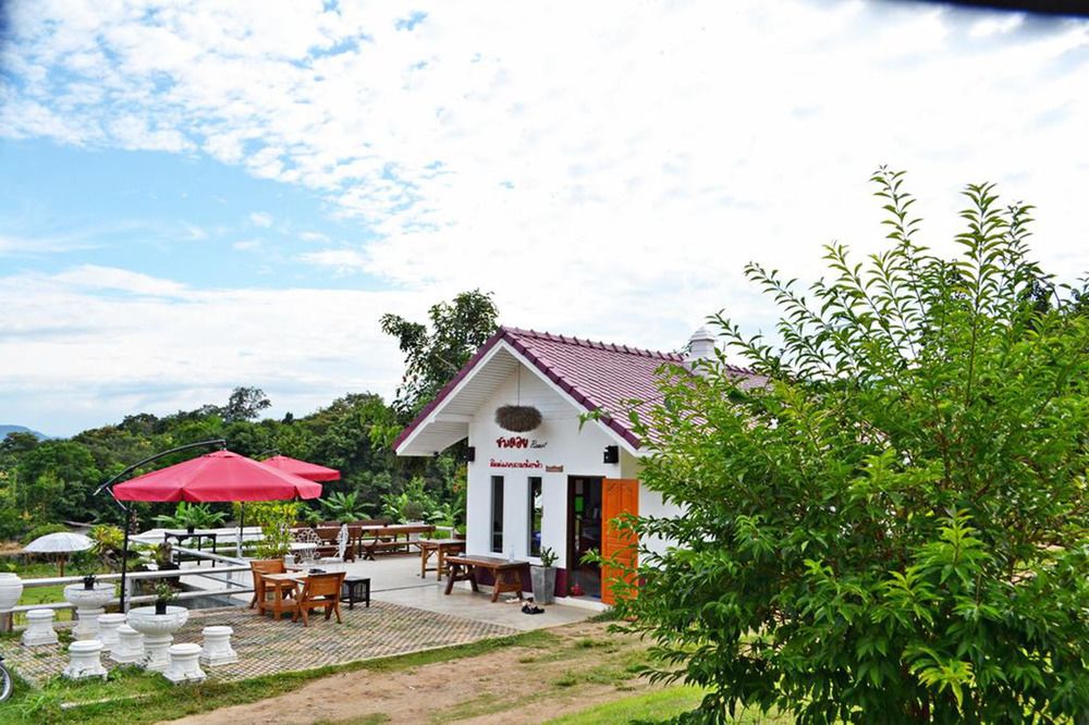 Baan Chomdoi Resort - carbon neutral hotel in Pai
