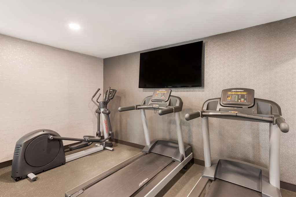 Best Western Fishkill Inn & Suites - photo 32