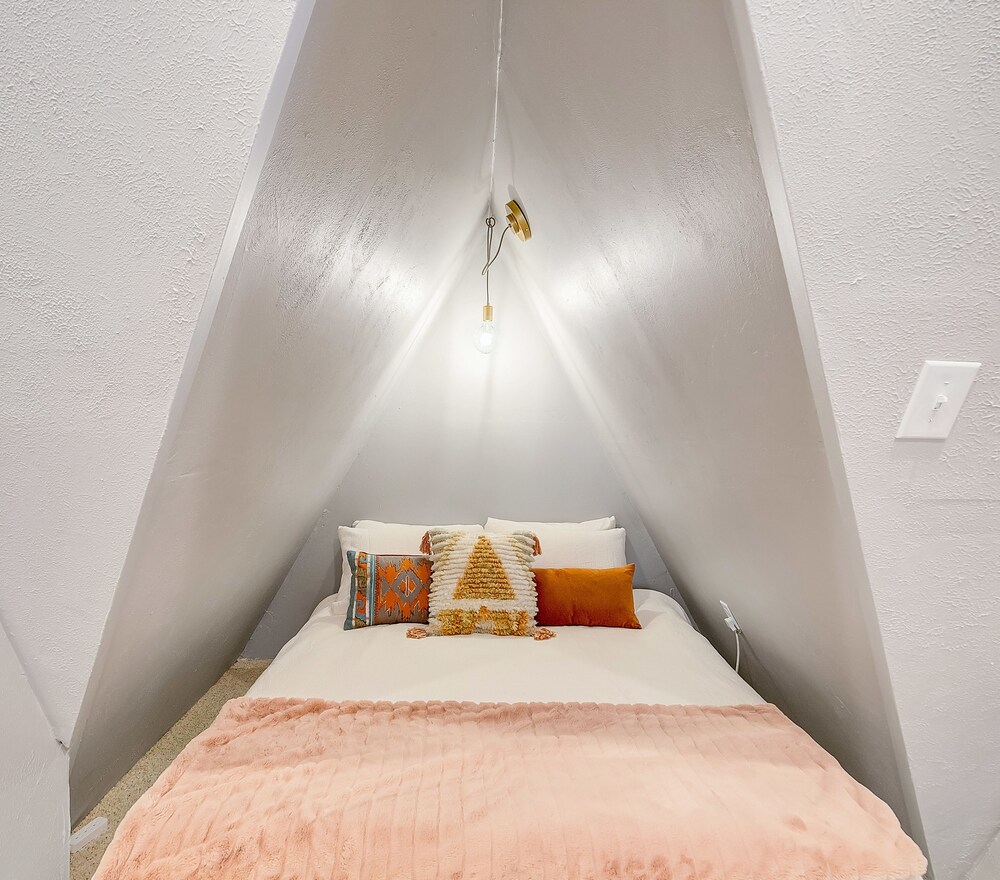 The Fox A Frame An Intimate Mountain Retreat - photo 10