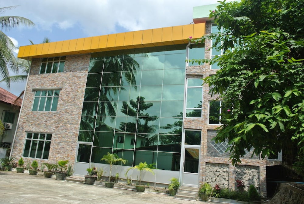 Yaewaddy Motel - carbon neutral hotel in Yangon