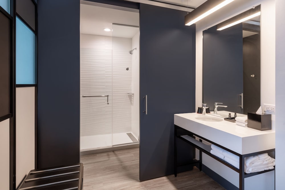 Aloft Austin South - photo 18