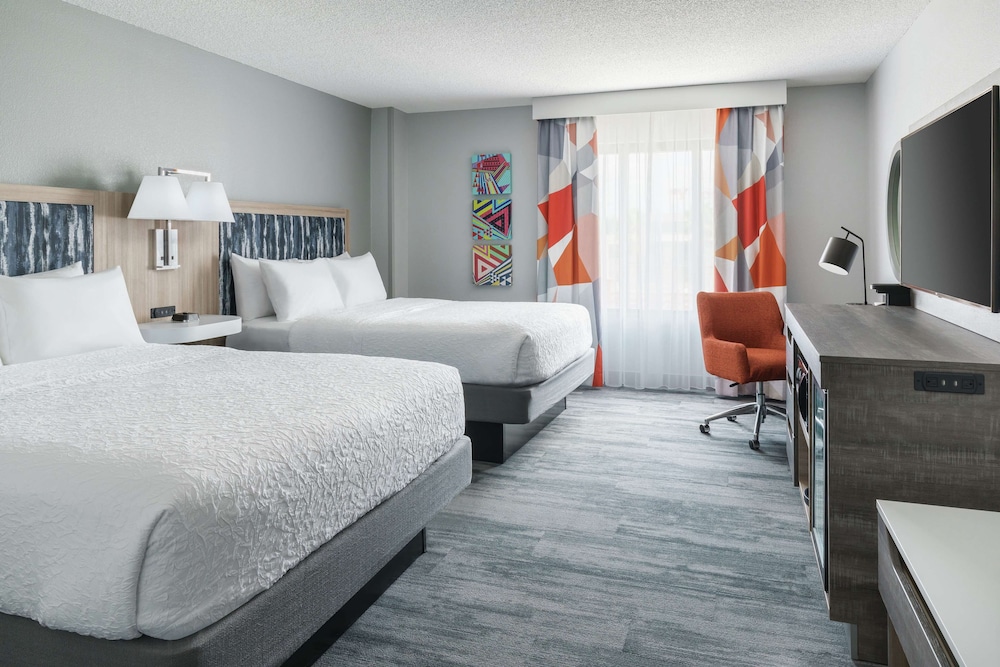 Hampton Inn & Suites Tampa Ybor City Downtown - photo 12