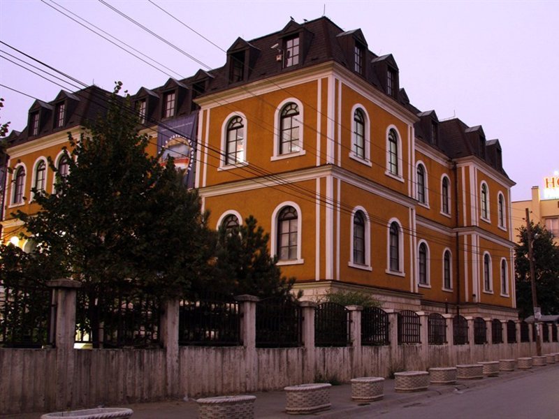 Parlament Hotel - carbon neutral hotel in Prishtina
