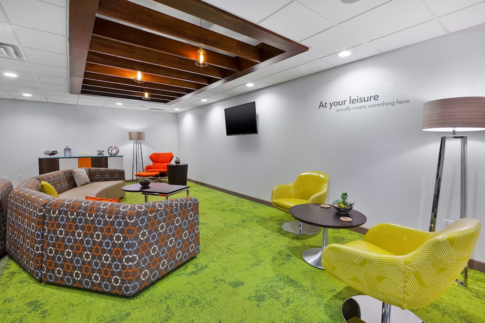 EVEN Hotel Ann Arbor S University Area by IHG - photo 2