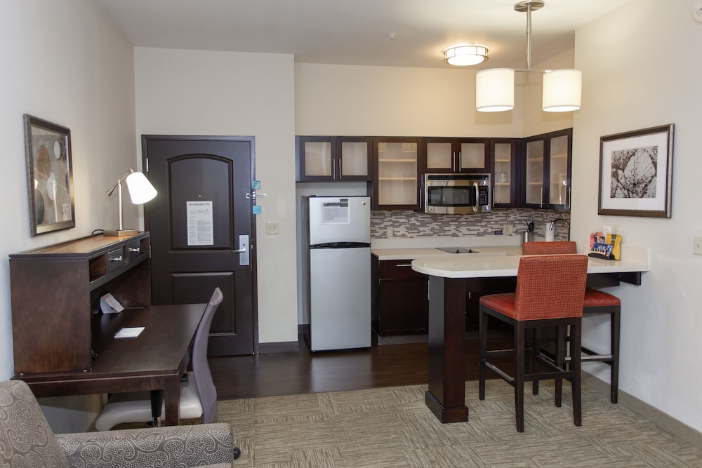 Staybridge Suites Bowling Green by IHG - photo 20