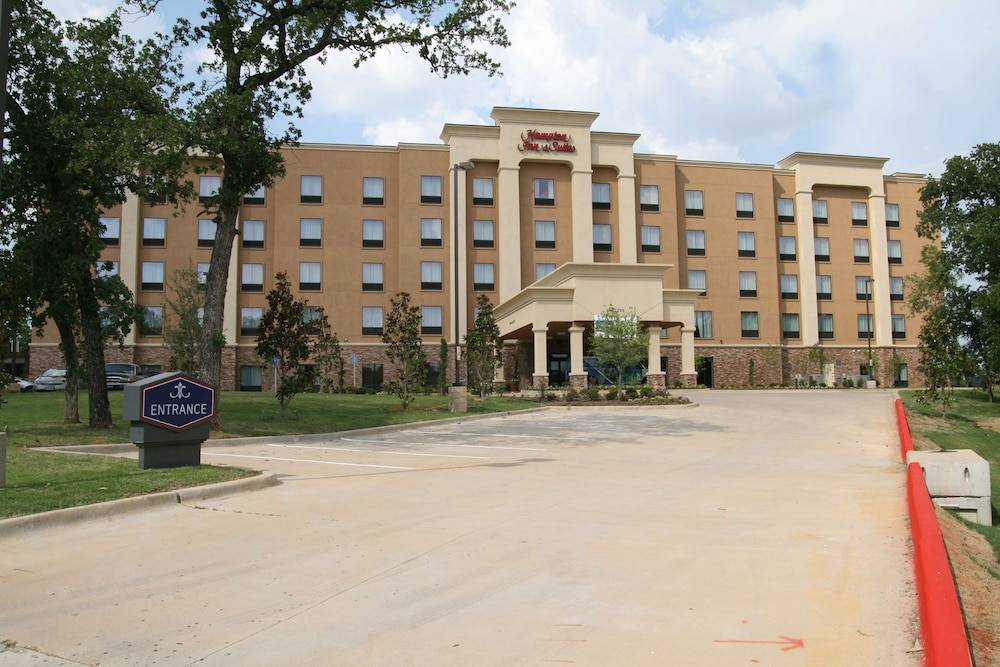 Hampton Inn & Suites Dallas Arlington N Entertainment Dist. - featured photo