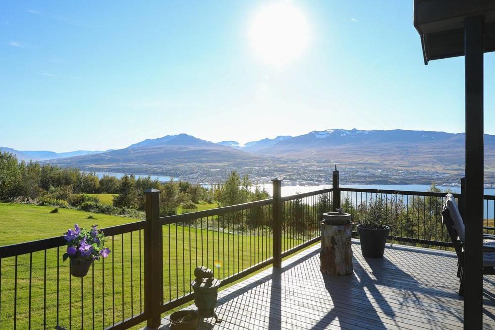 LL Properties Charming Panorama Family Cabin