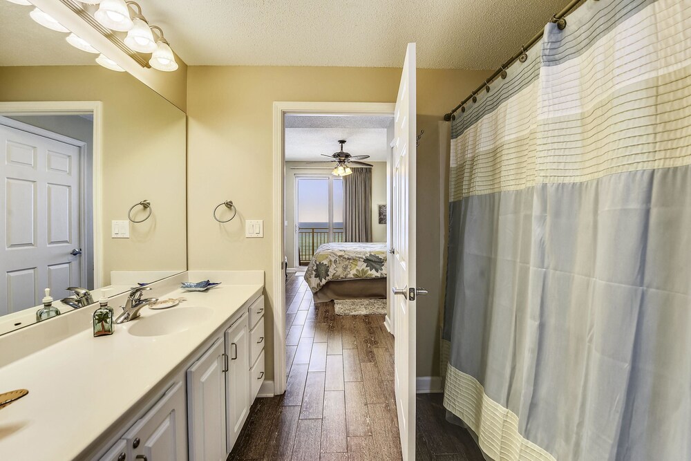 Mainsail Sterling Resorts - photo 2
