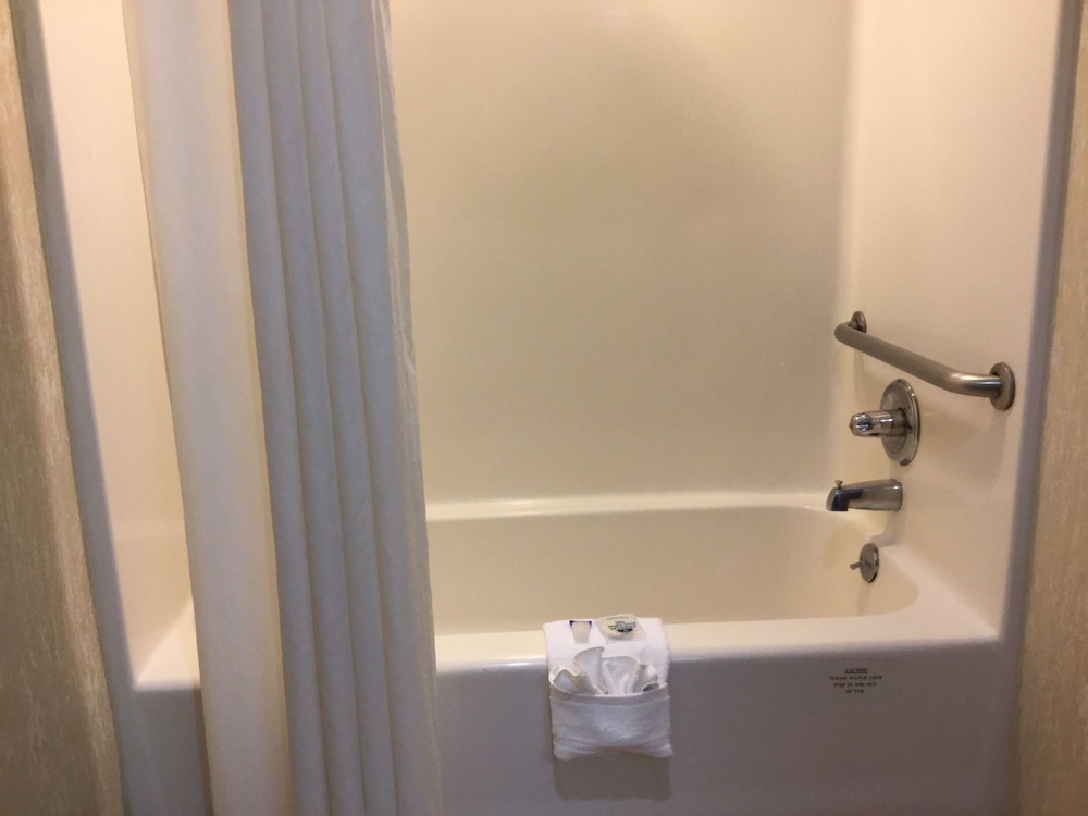 Americas Best Value Inn & Suites St. Louis St. Charles Inn - photo 18