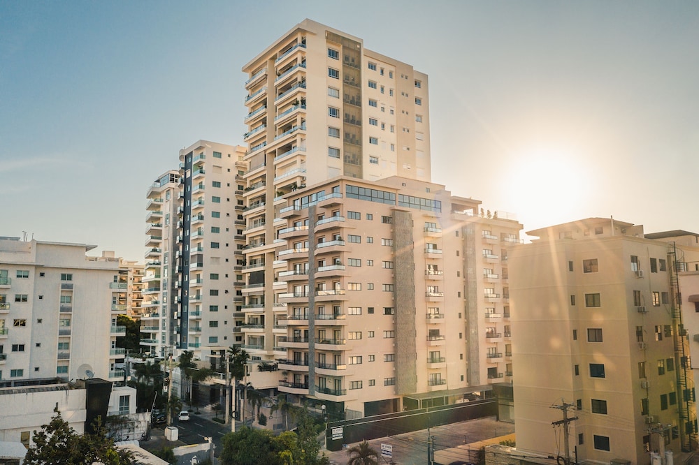 Fully Serviced Apartment at Regatta Living 2C — 4-Star Luxury Hotel in Santo Domingo, Dominican Republic