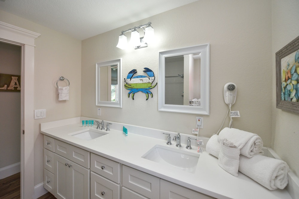 Tropical Breeze Resort - photo 136