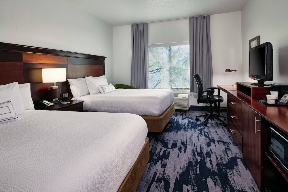 Fairfield Inn & Suites by Marriott Detroit Livonia - photo 5