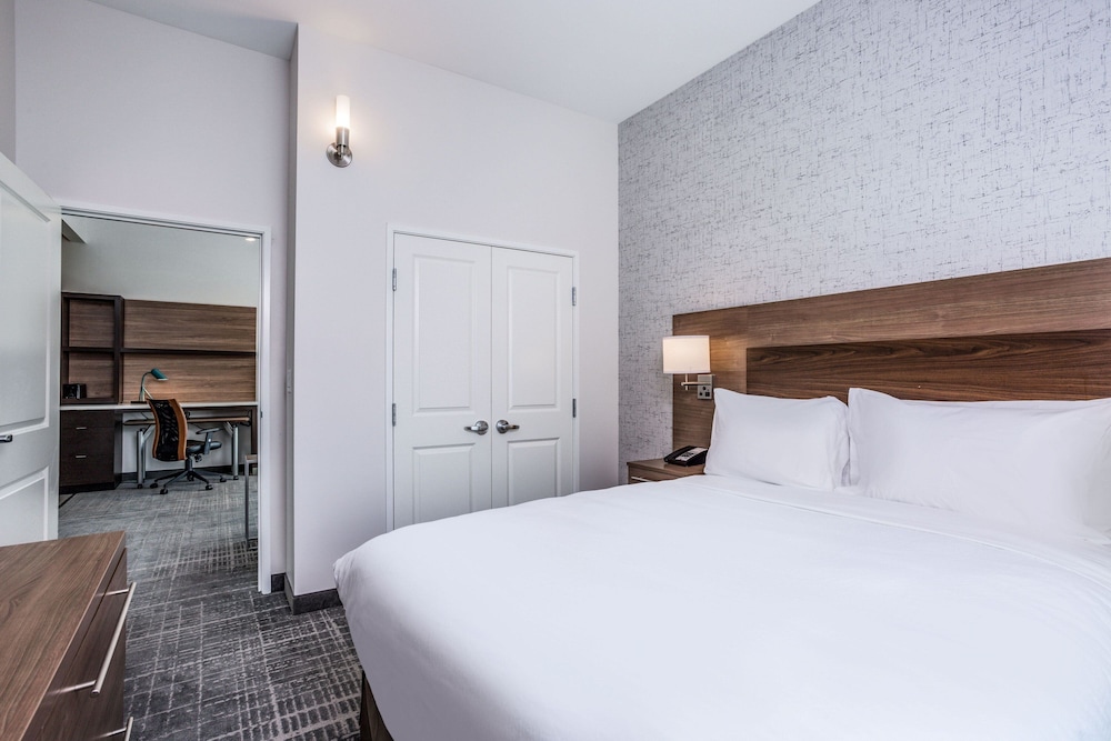 TownePlace Suites by Marriott Chicago Waukegan Gurnee - photo 8