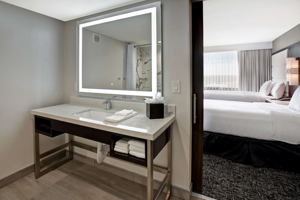 Embassy Suites by Hilton Oklahoma City Northwest - photo 43