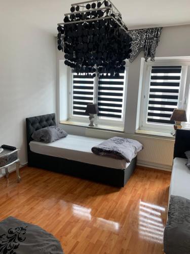 Unterkunft Ferienwohnung Mara Oberhausen — 5-Star Luxury Hotel in Oberhausen, Germany