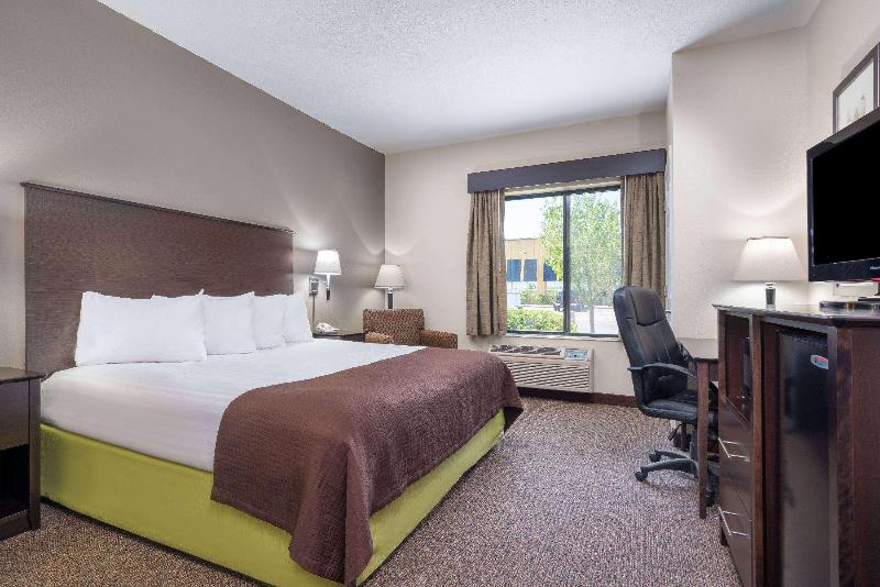 Comfort Inn & Suites Rochester South Mayo Clinic - photo 15
