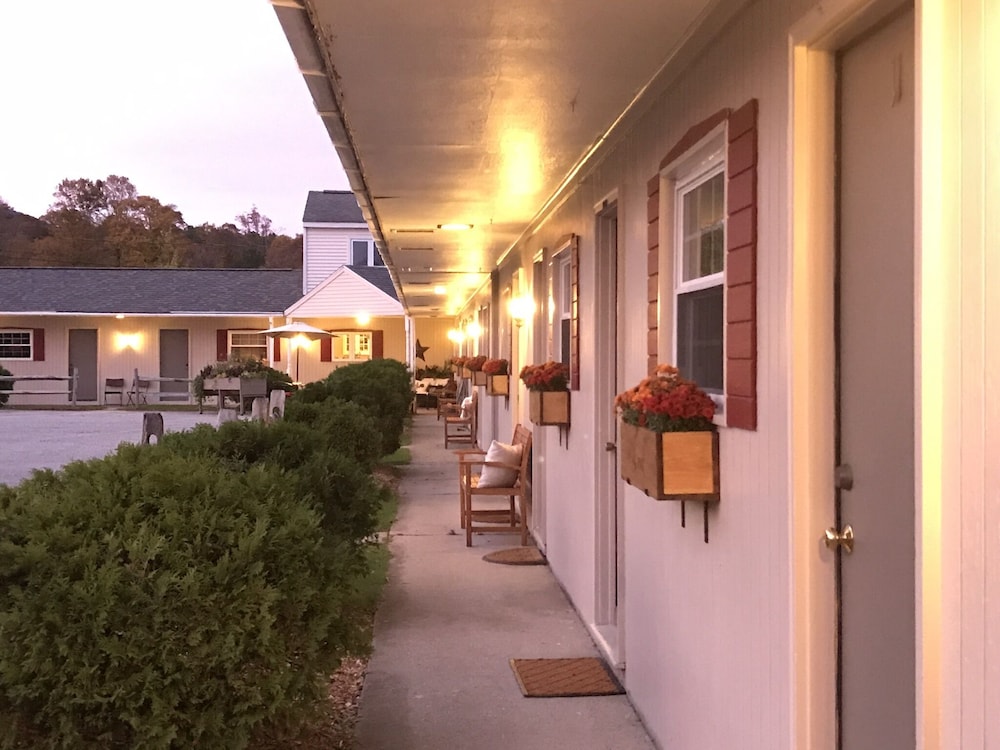 Brittany Motel - photo 54