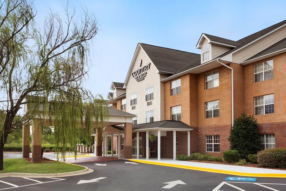 Country Inn & Suites by Radisson Charlotte University Place NC — hotel in Charlotte