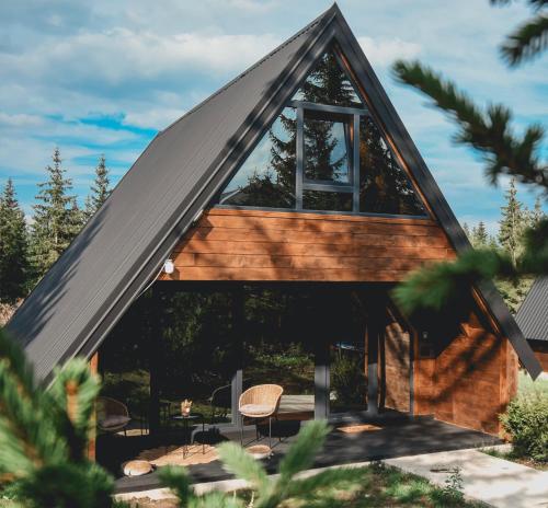 Mountain homes Durmitor 3 — 4-Star Luxury Hotel in Zabljak, Montenegro