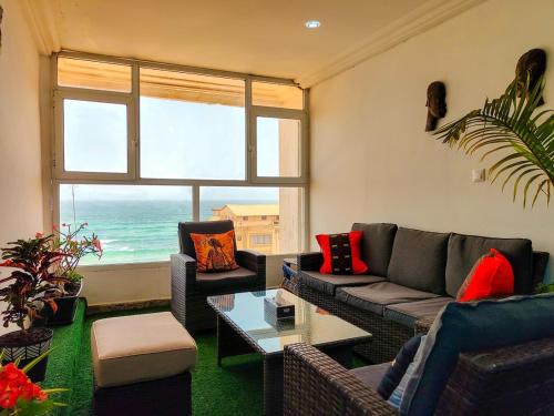 Vue ocean Almadies 300m2 3CH avec SDB Clim WiFi — 4-Star Luxury Hotel in Dakar, Senegal