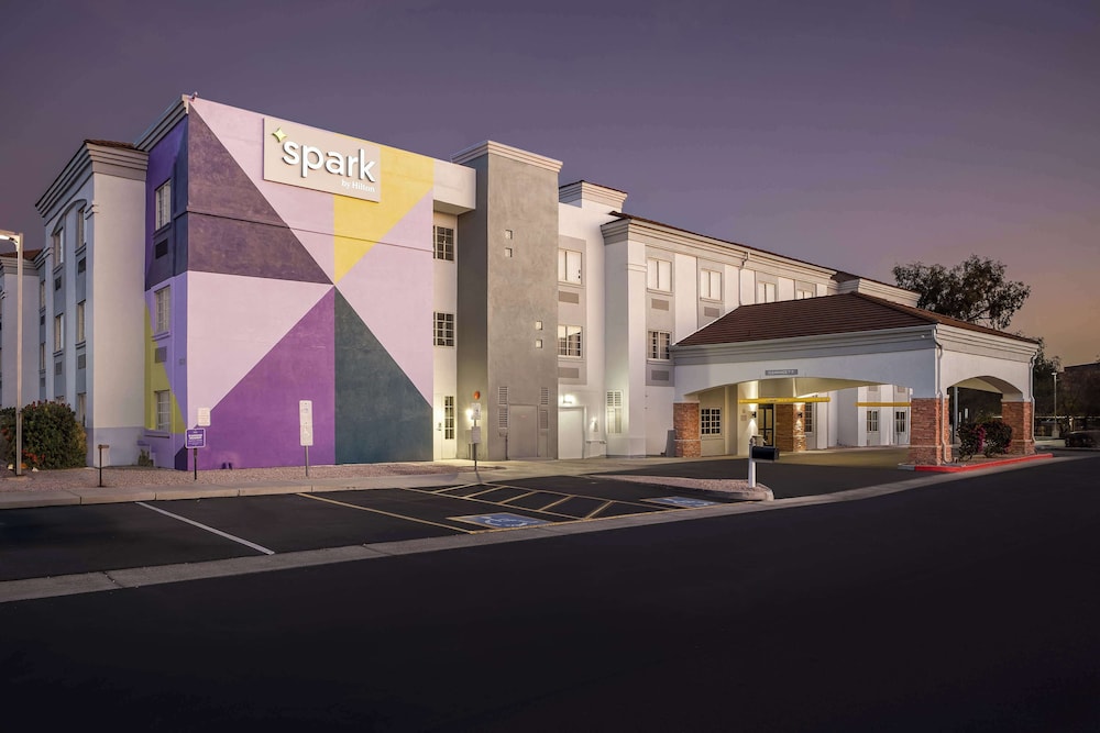 Spark by Hilton Glendale Phoenix North - photo 54
