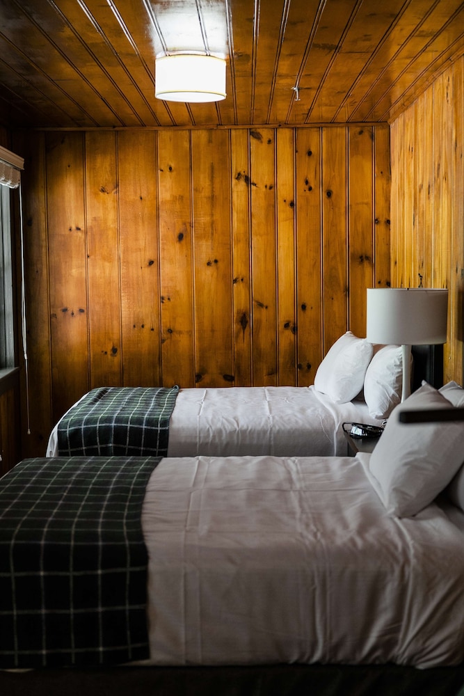 Waynesville Inn and Golf Club Tapestry Collection by Hilton - photo 13
