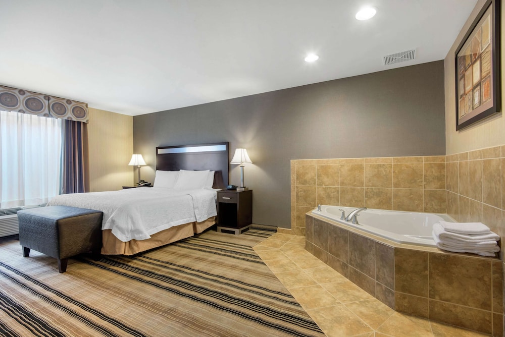 Hampton Inn Meadville - photo 35