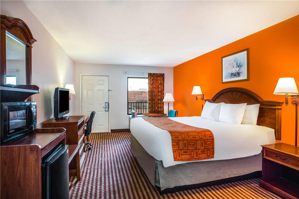 Howard Johnson by Wyndham Panama City - photo 12