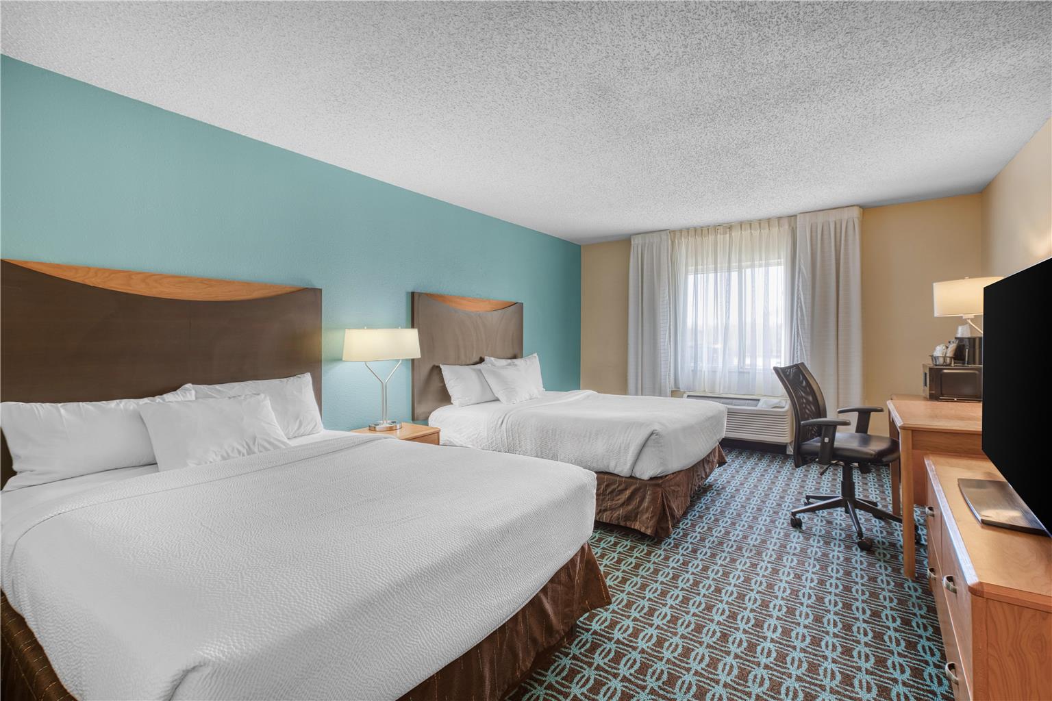 SureStay by Best Western Mount Pleasant Racine - photo 2