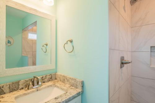 Southern Seabreeze by Oak Island Accommodations - photo 48