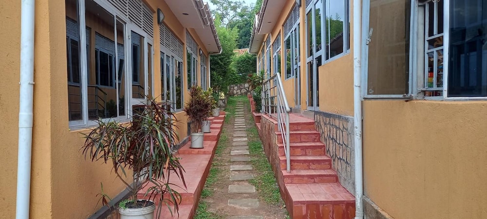 Harod Suites pet-friendly hotel Kampala