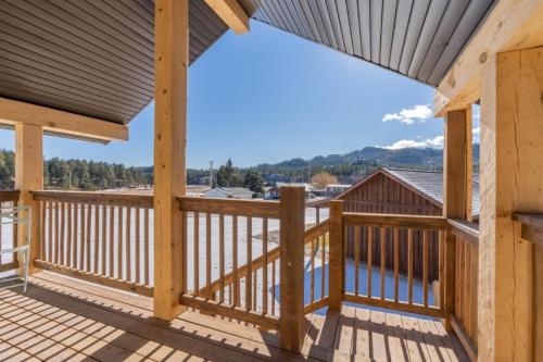 Gold VC Custer`s Loft in Custer, United States