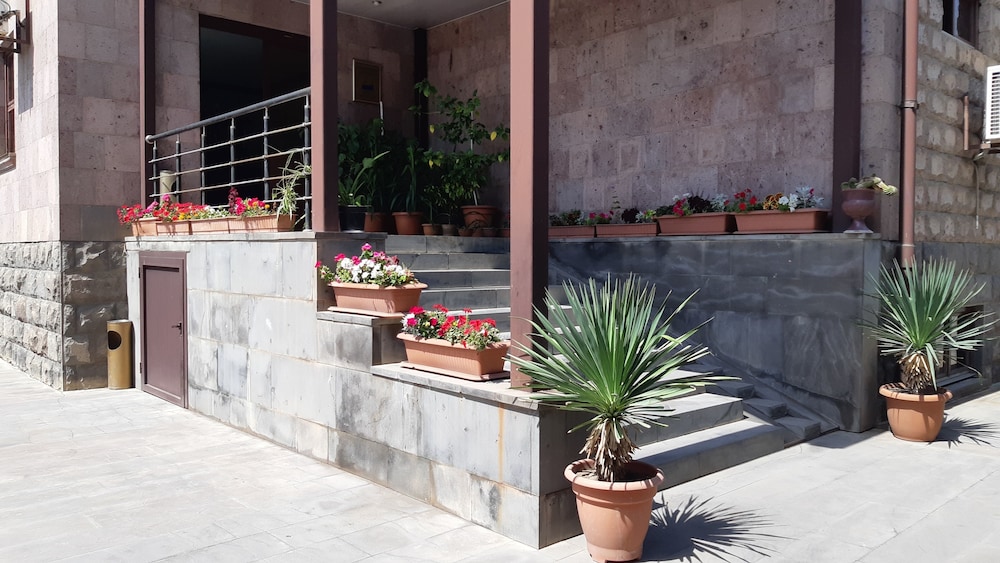 Musa Ler Hotel - last minute hotel in Yerevan