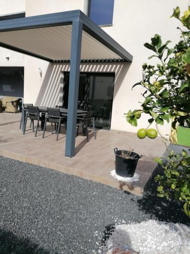 F2 Blanc Bleu - last minute hotel in Unknown City