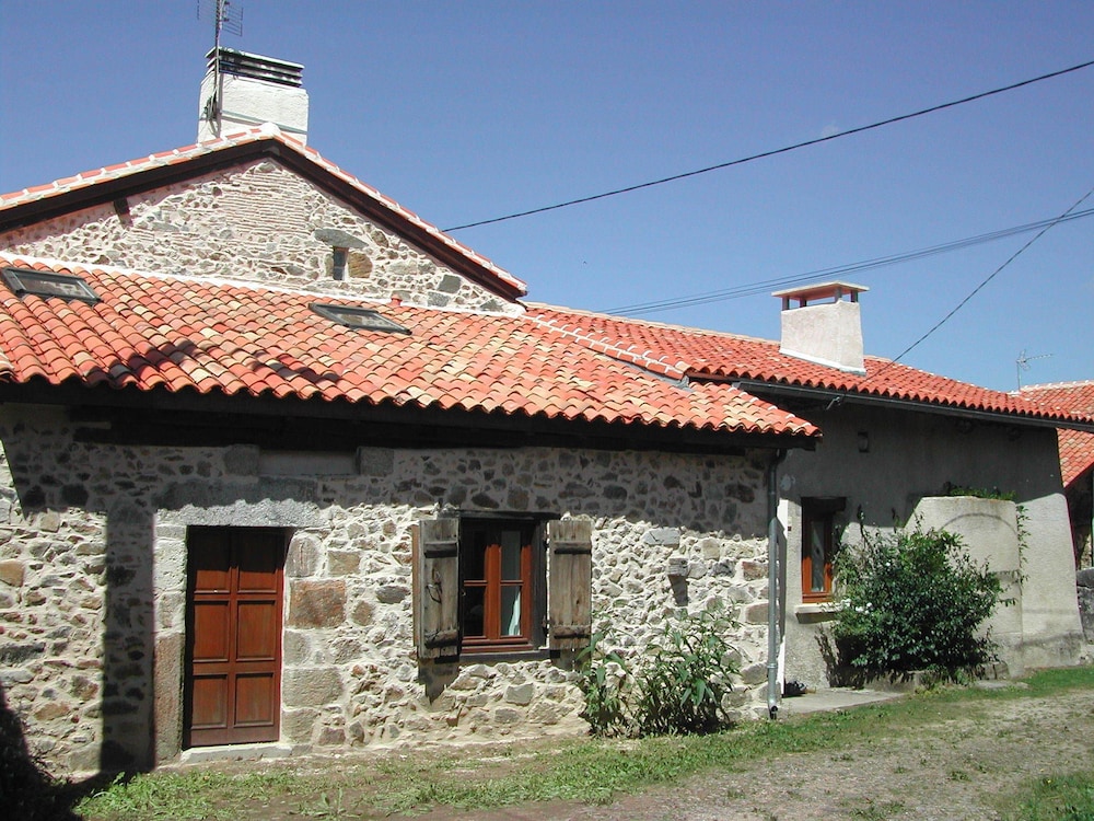 Gites Chez Annick et Patrick — Montbron — photo 2