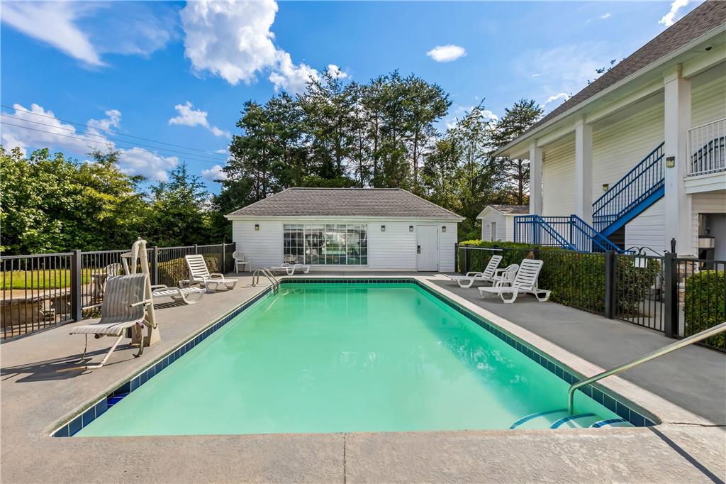 Baymont by Wyndham Forest City - photo 11