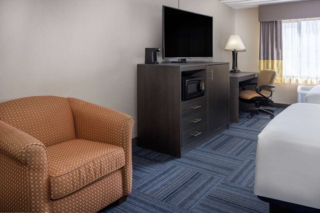 Baymont by Wyndham Appleton - photo 16