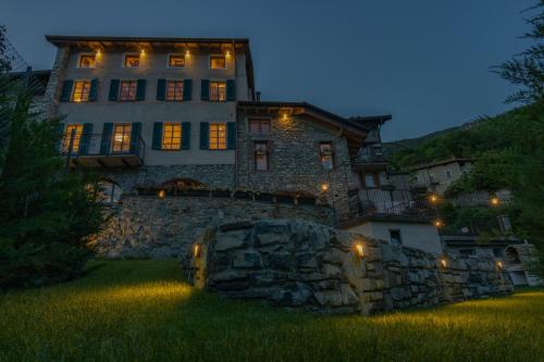 Cà Piodèe — 4-Star Luxury Hotel in Faggeto Lario, Italy