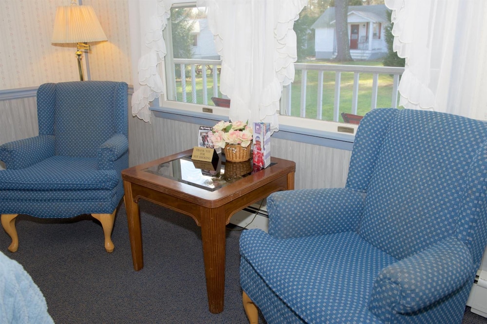 Myer Motel - photo 24
