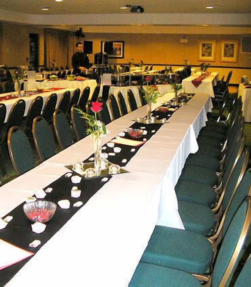 Courtyard by Marriott Salina - photo 29