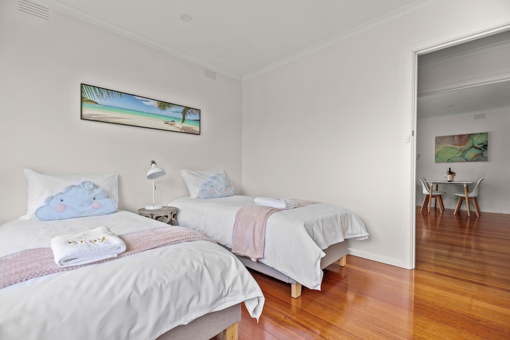 StayAU 2BRM Beach Family House Hampton — Hampton — photo 5