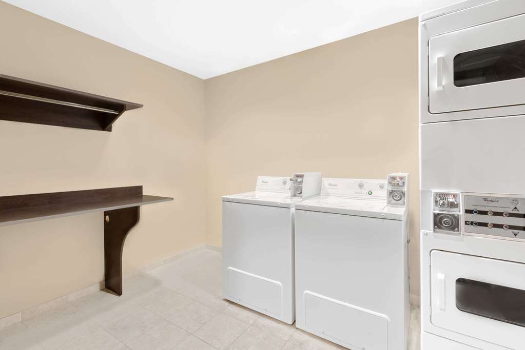 Microtel Inn & Suites By Wyndham Midland - photo 15