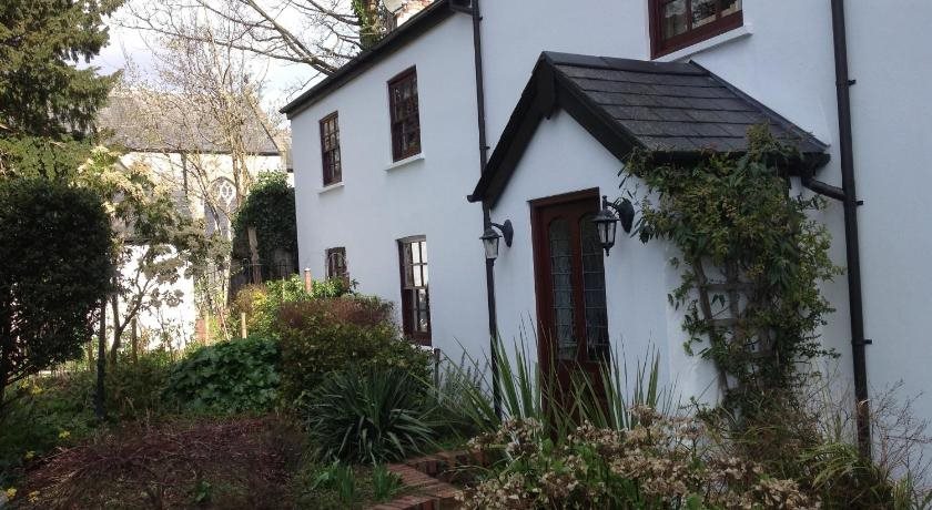 The Laurels Bed and Breakfast — 4-Star Luxury Hotel in Cardiff, United Kingdom