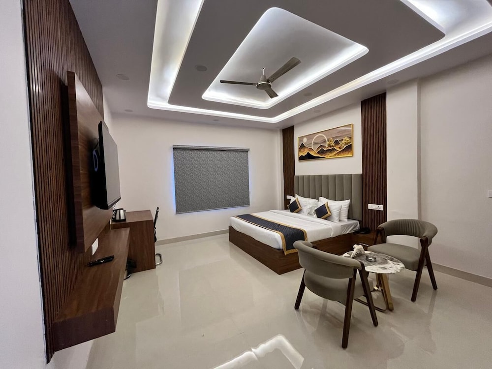 Hotel Sun Flowers in Alwar, India